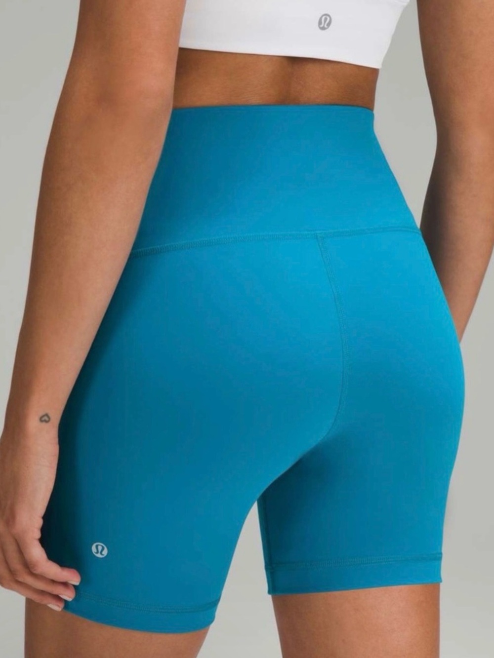 Lululemon Wunder Train High-Rise Short 6” - Picture 2 of 5